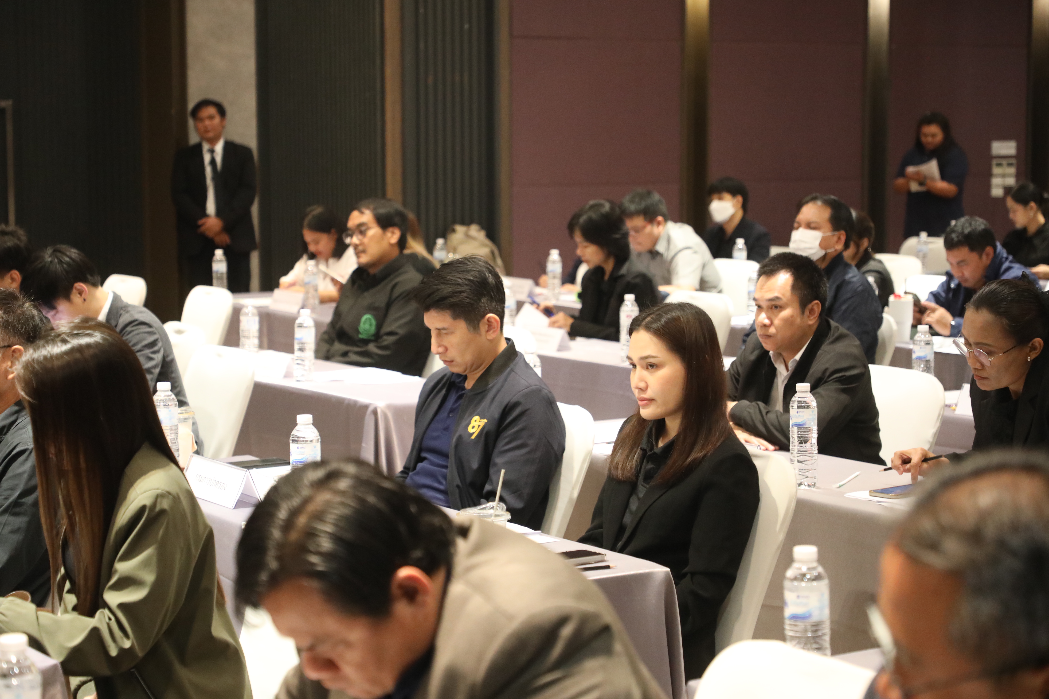 title - ส.ป.ก. ร่วมประชุมการนำเสนอรายงานติดตาม ตรวจสอบ และประเมินผลการใช้ที่ดินของประเทศไทยให้เหมาะสมกับสภาพที่ดินและศักยภาพที่ดิน ภาคตะวันออกเฉียงเหนือ